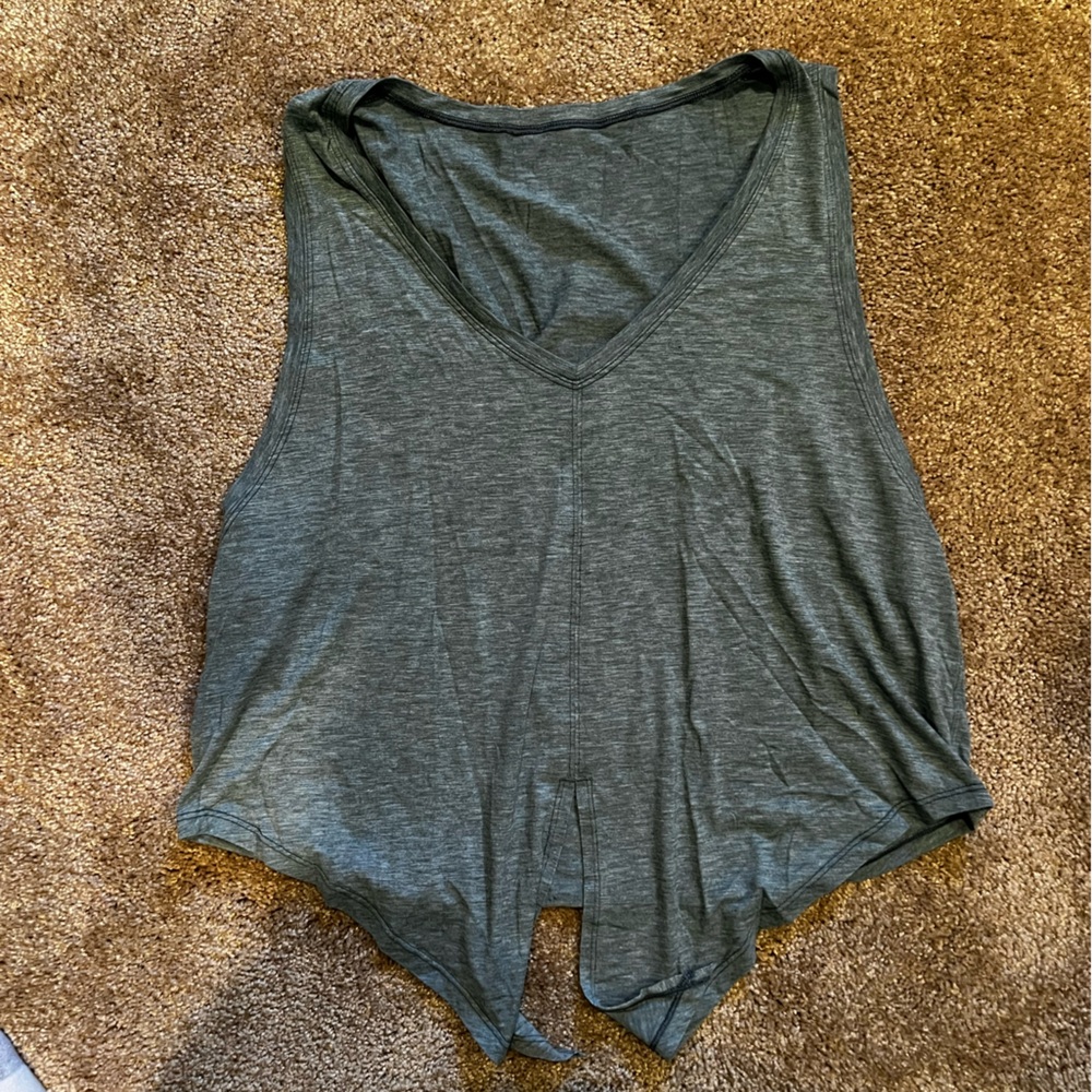 Lululemon “KNOT GONNA  FLY” tank top, size 8 - Picture 5 of 5